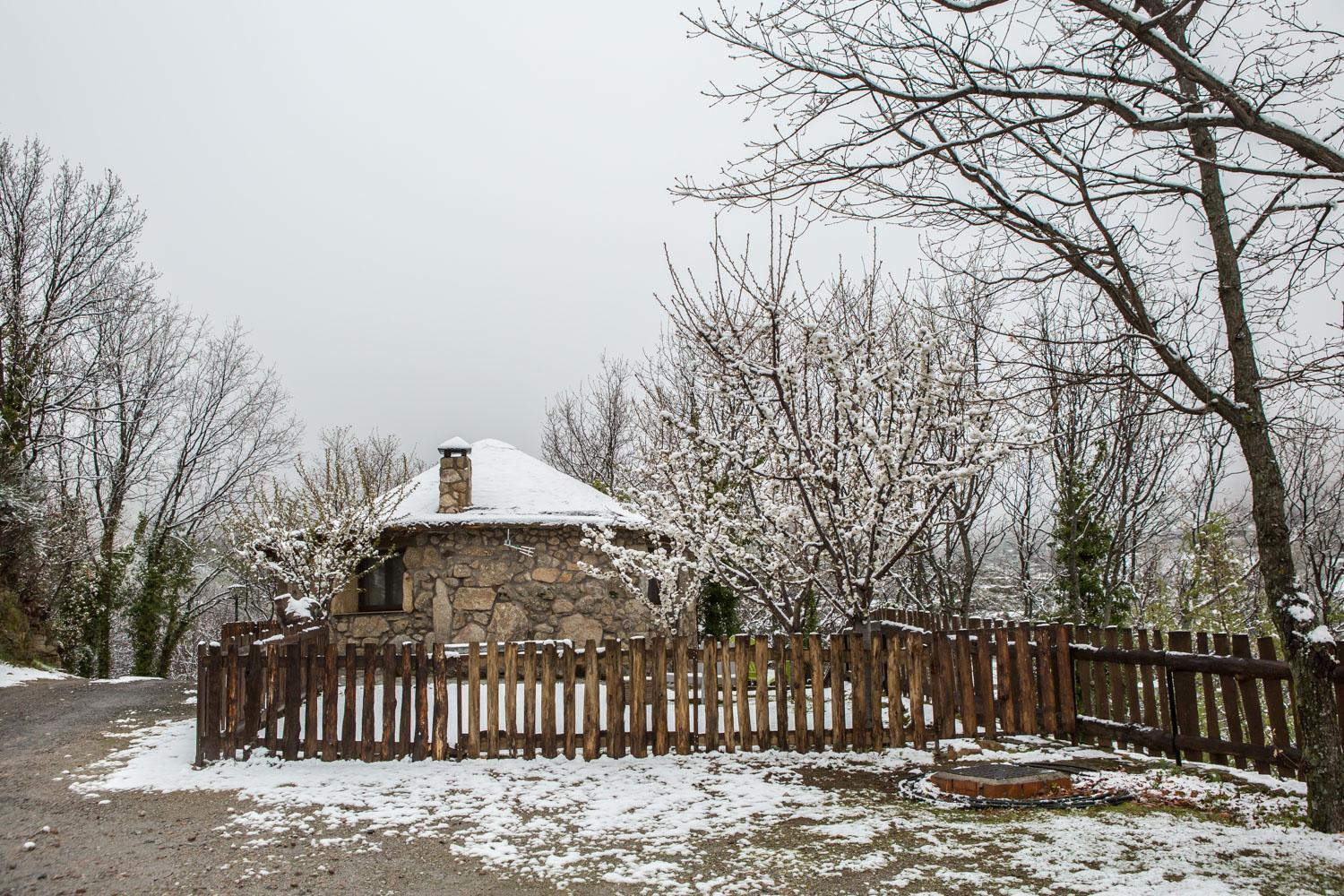 Apartamentos Rurales El Solitario Banos De Montemayor Eksteriør bilde