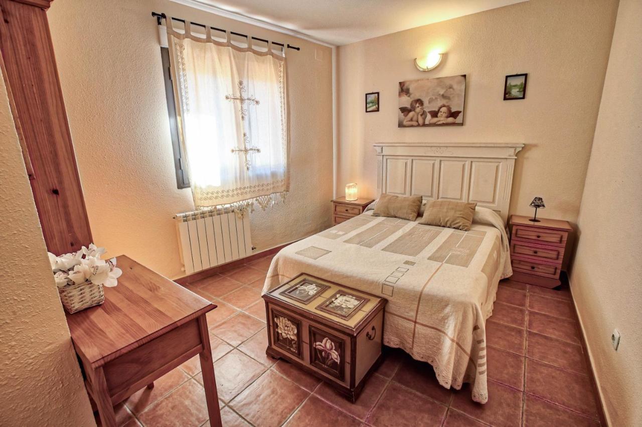 Apartamentos Rurales El Solitario Banos De Montemayor Eksteriør bilde